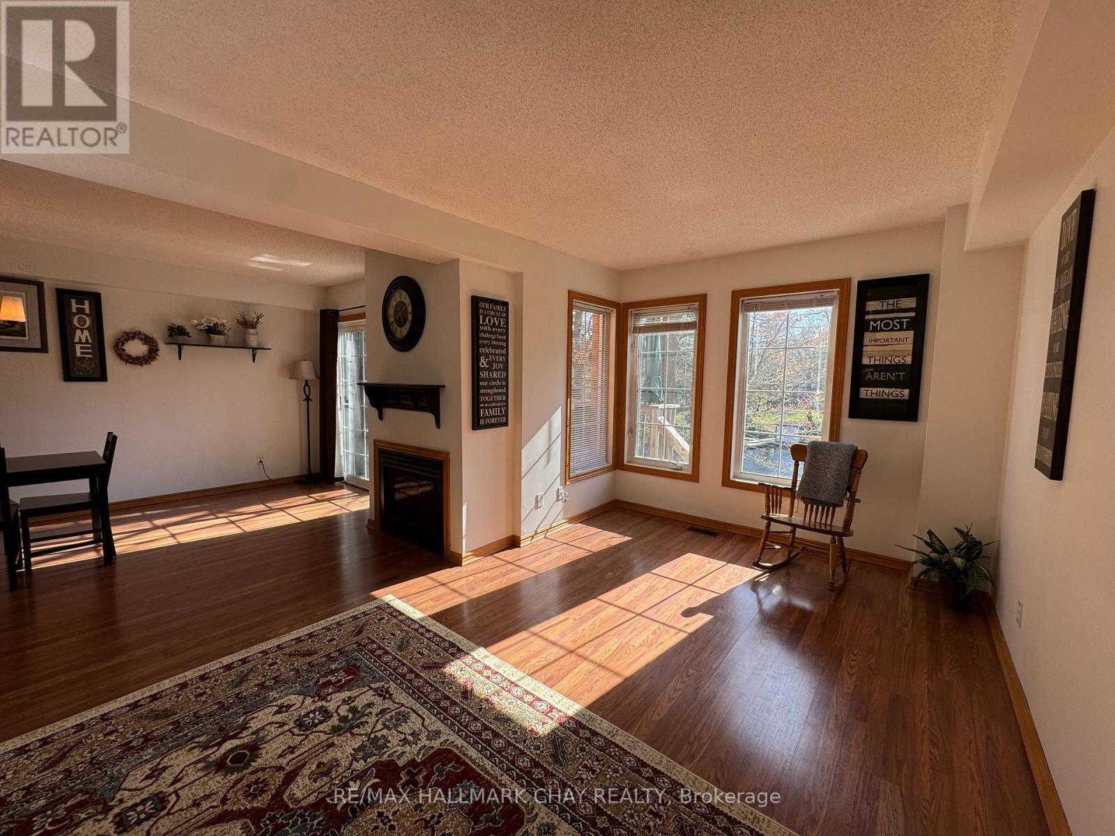 20 Liza Crescent, Bracebridge, Ontario  P1L 1G4 - Photo 8 - X12139268