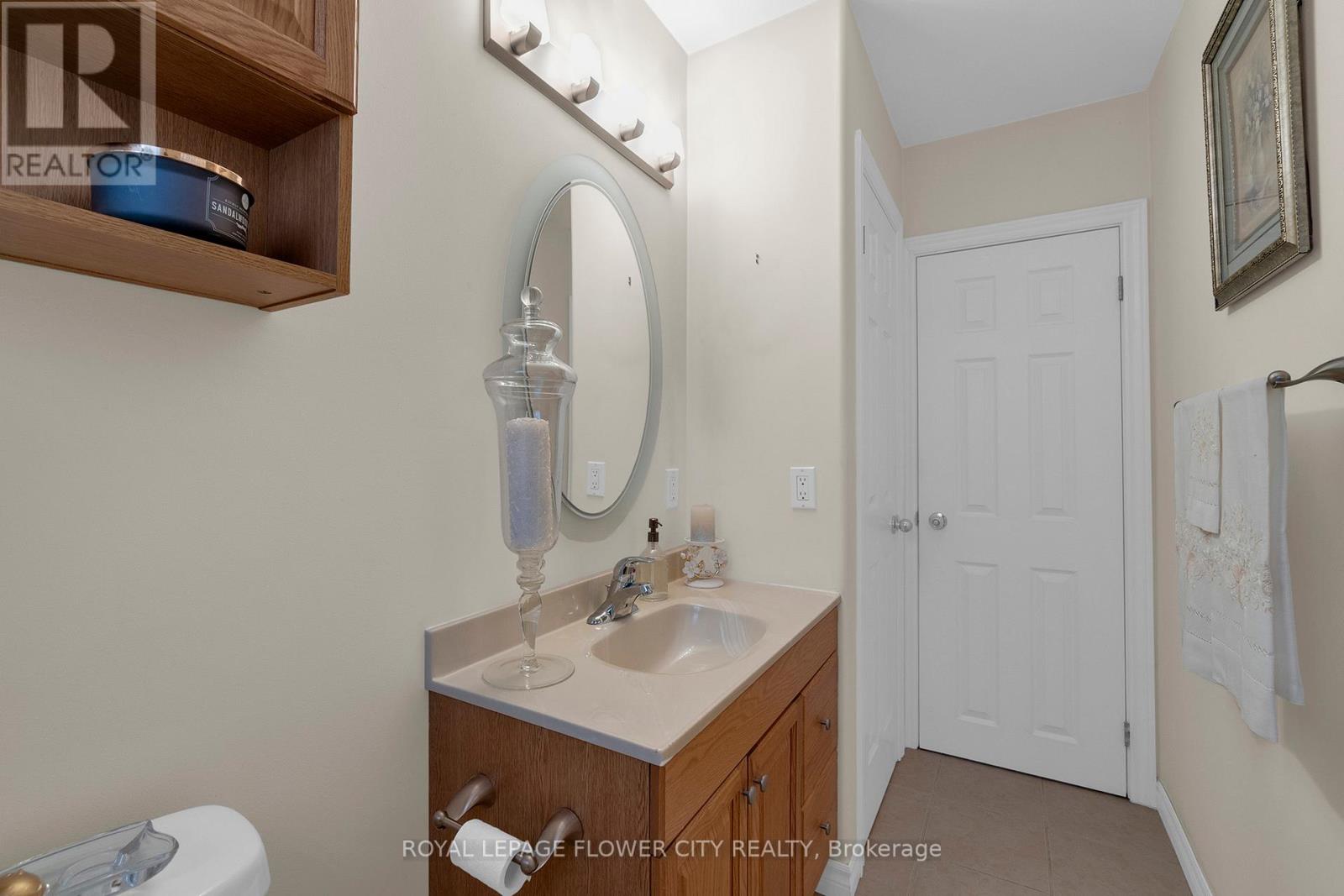 13 Bairstow Crescent, Halton Hills, Ontario  L7G 1L9 - Photo 24 - W12103584