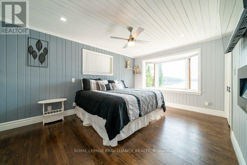 1049 Perry Lane, Frontenac, Ontario  K0H 1K0 - Photo 16 - X12139355