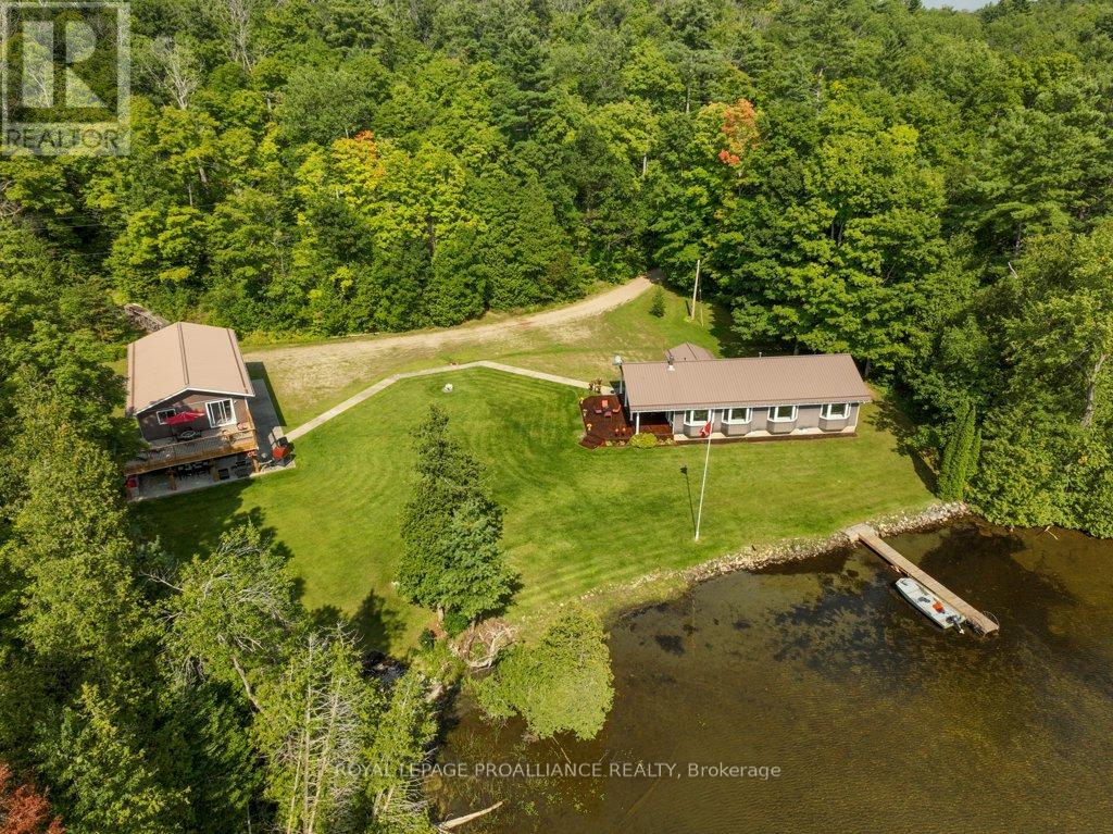 1049 Perry Lane, Frontenac, Ontario  K0H 1K0 - Photo 4 - X12139355
