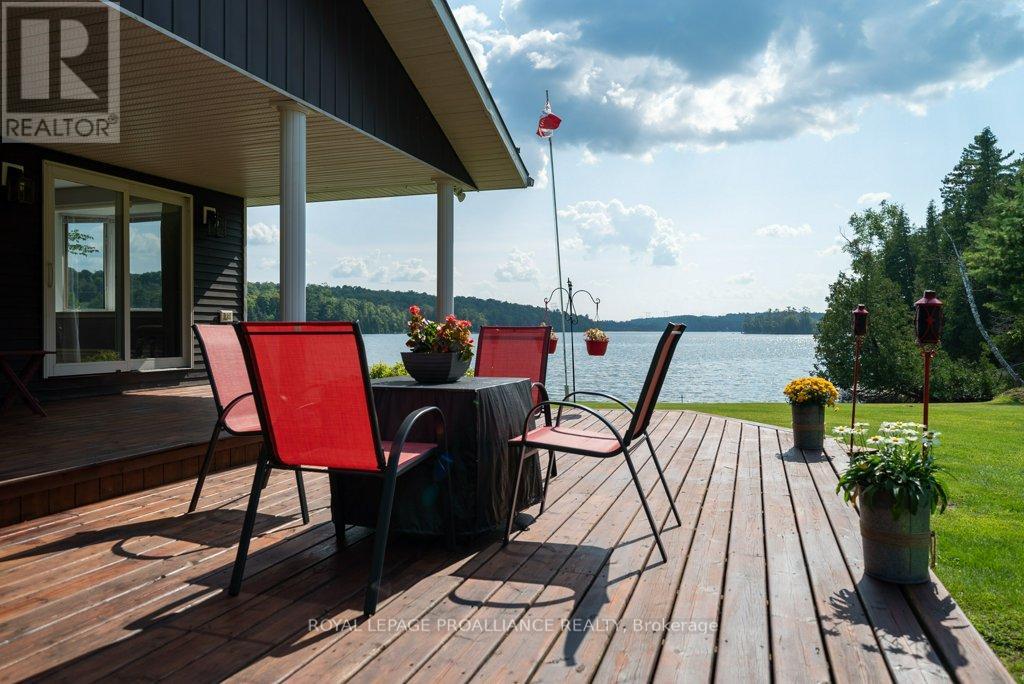 1049 Perry Lane, Frontenac, Ontario  K0H 1K0 - Photo 8 - X12139355