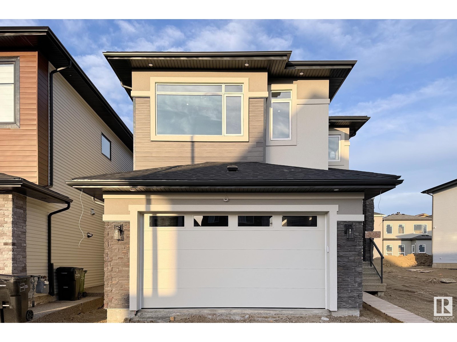 Property at 109 29A ST SW image 1