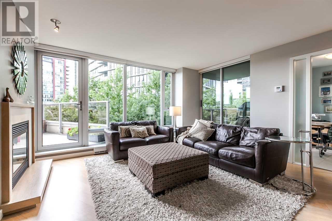 305 8 Smithe Mews, Vancouver, British Columbia  V6B 0A5 - Photo 23 - R3001108
