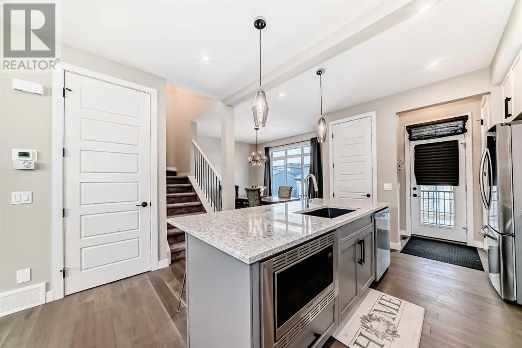 208 Waterford Boulevard, Chestermere, Alberta  T1X 2M8 - Photo 7 - A2201879