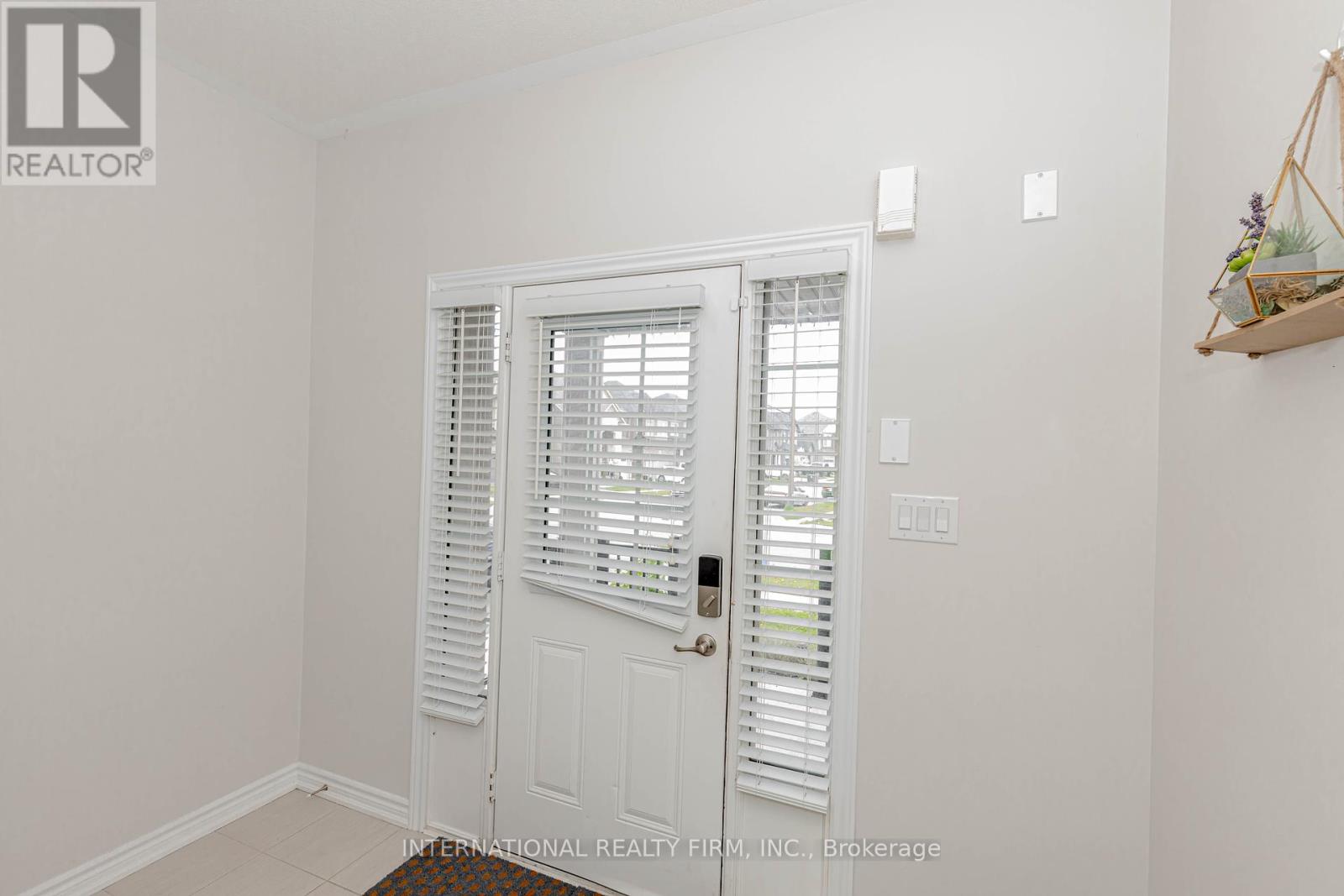 Property at 171 BILANSKI FARM ROAD image 5