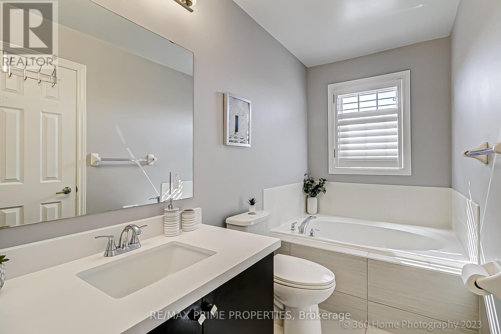 4765 Highway 7, Vaughan, Ontario  L4L 1S6 - Photo 23 - N12139349