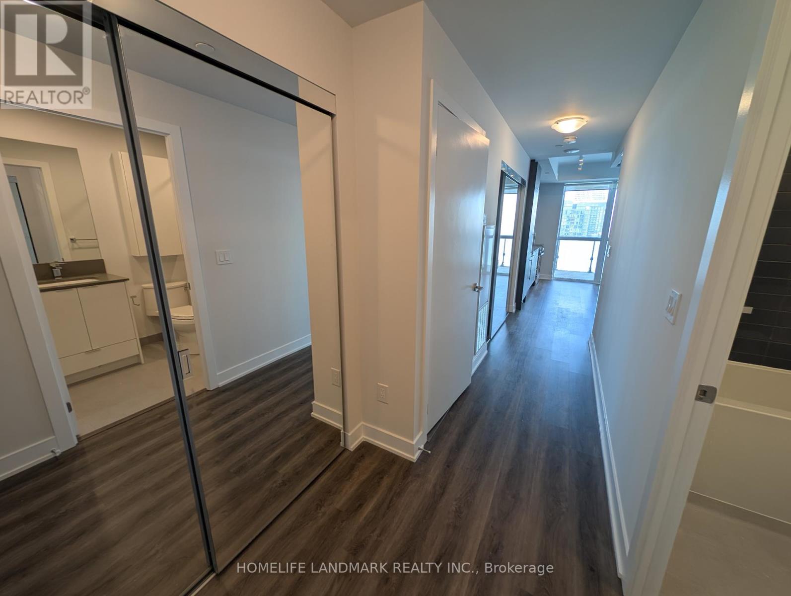 4104 - 430 Square One Drive, Mississauga, Ontario  L5B 0L6 - Photo 3 - W12139352