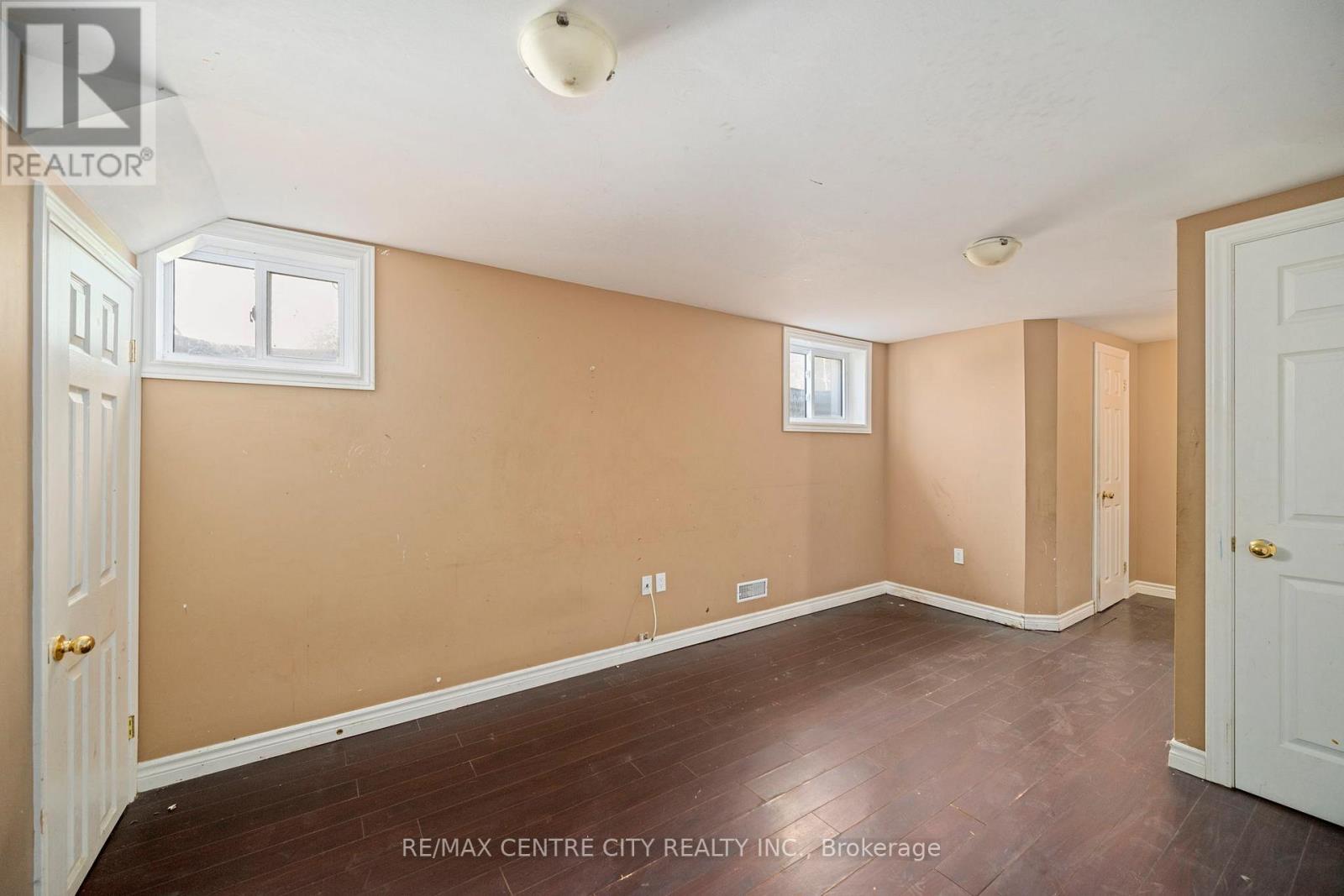 178 Clarke Road, London East (East I), Ontario  N5W 5E4 - Photo 15 - X12139418