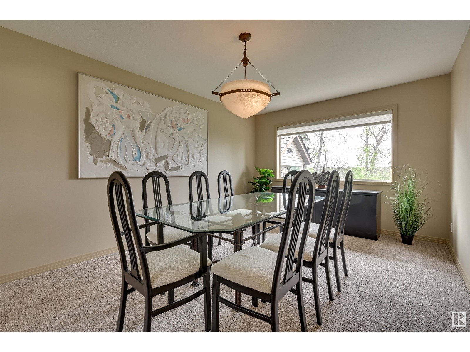 Property at 151 QUESNELL CR NW image 4