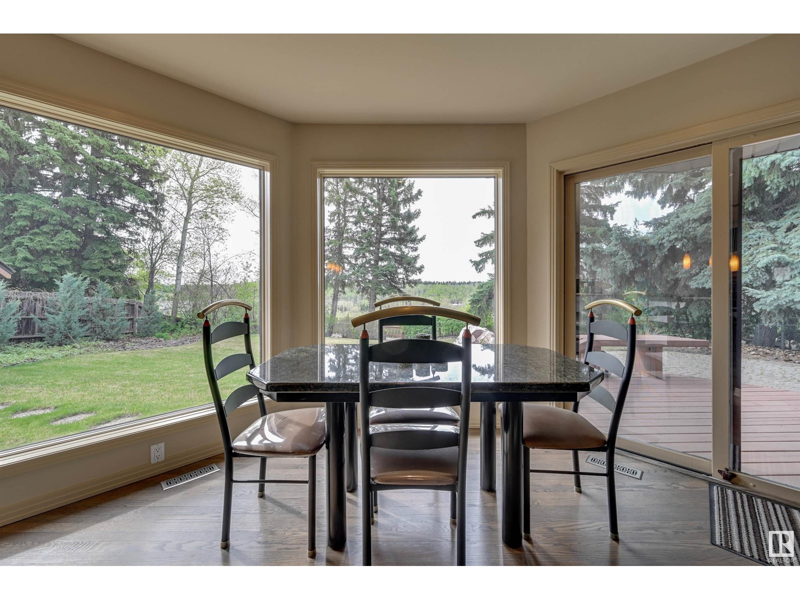 151 Quesnell Cr Nw, Edmonton, Alberta  T5R 5P1 - Photo 22 - E4435774