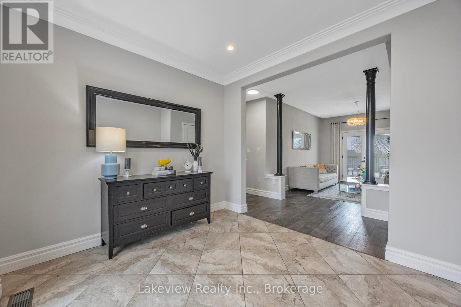 Property at 31 CLEOPATRA COURT image 3