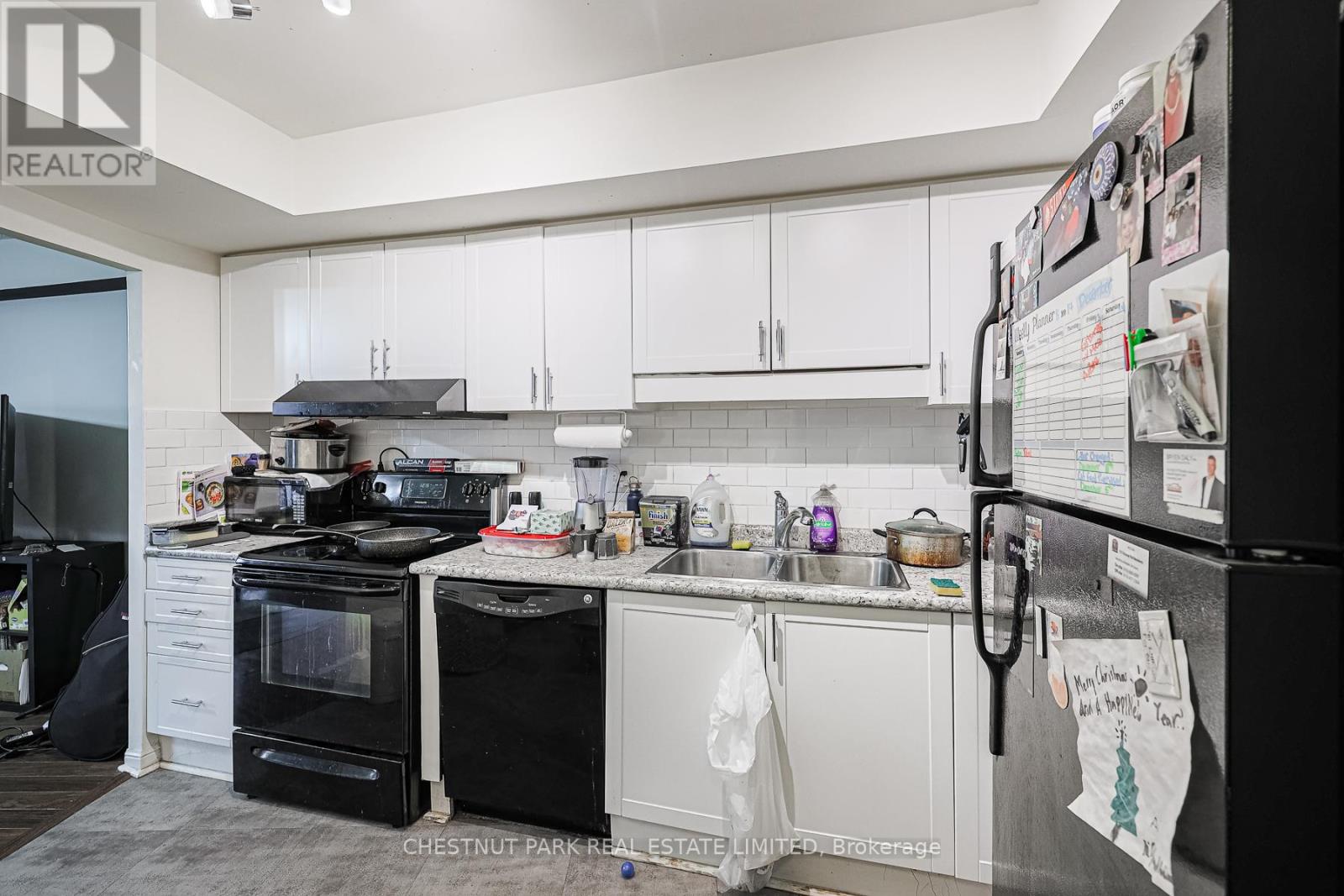 801 - 757 Victoria Park Avenue, Toronto, Ontario  M4C 5N8 - Photo 11 - E12138513