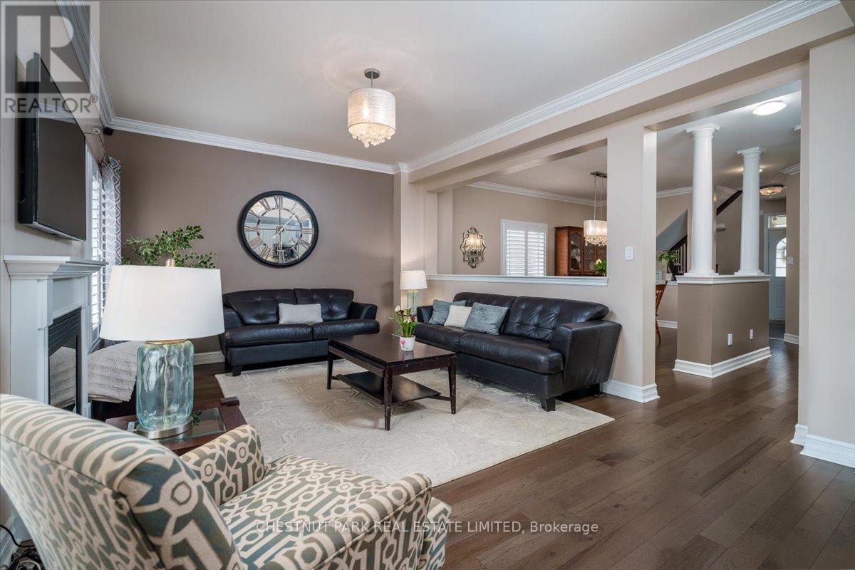 12 Wyndham Circle, Georgina, Ontario  L0E 1R0 - Photo 19 - N12111400