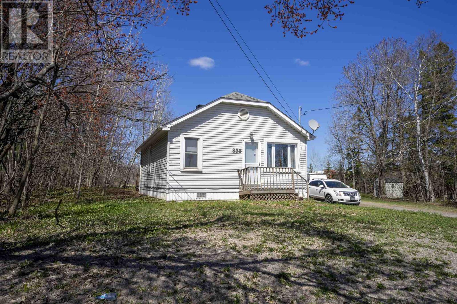 850 Second Line E, Sault Ste. Marie, Ontario  P6B 4K4 - Photo 2 - SM251040