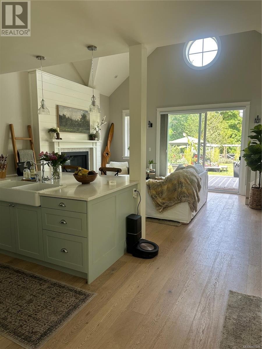 648 Birch Rd, North Saanich, British Columbia  V8L 5S2 - Photo 5 - 997644