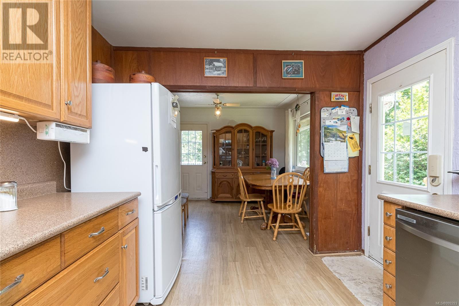 Property at 4720 Eales Rd image 4