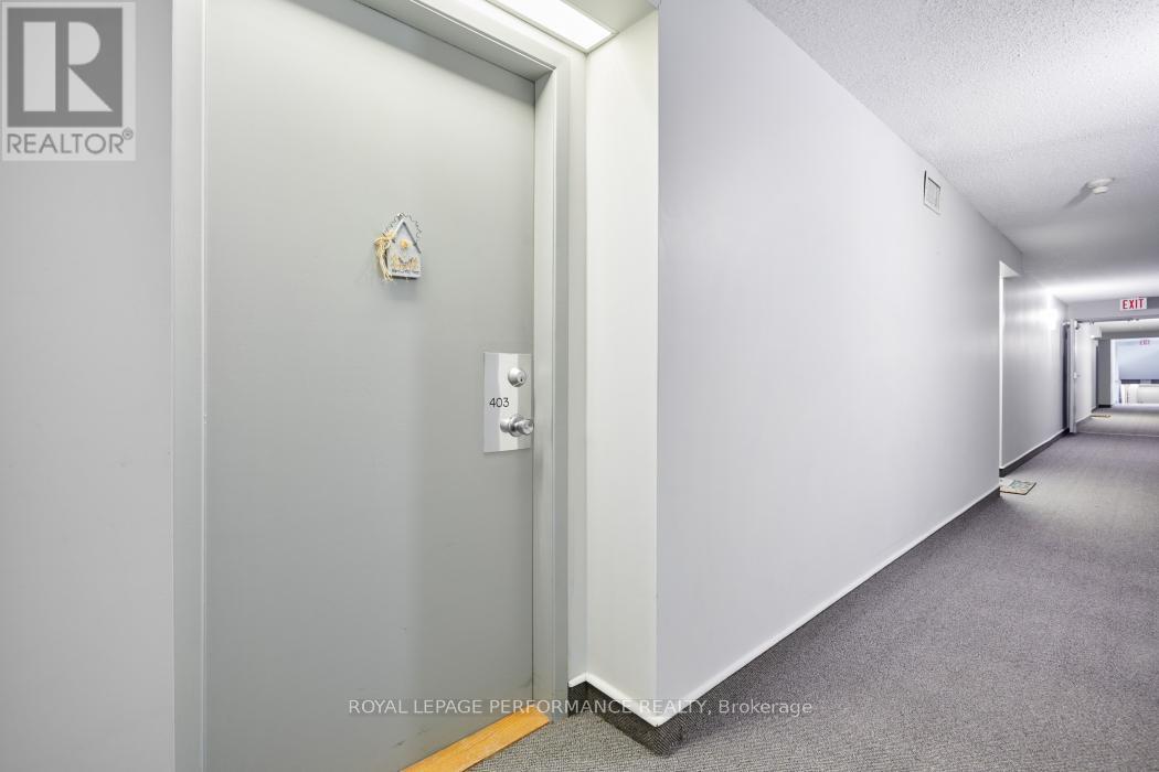 403 - 345 Centrum Boulevard W, Ottawa, Ontario  K1E 3W9 - Photo 7 - X12082622