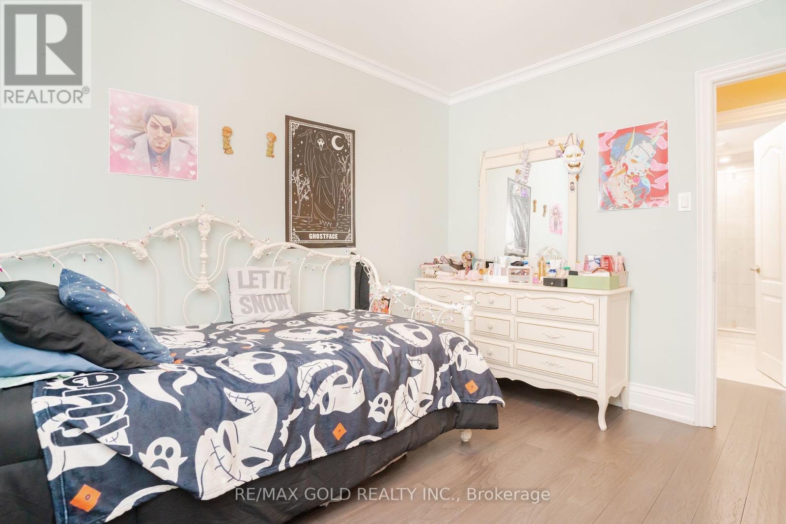 15 Castlemore Drive, Brampton, Ontario  L6W 2V9 - Photo 24 - W12139363