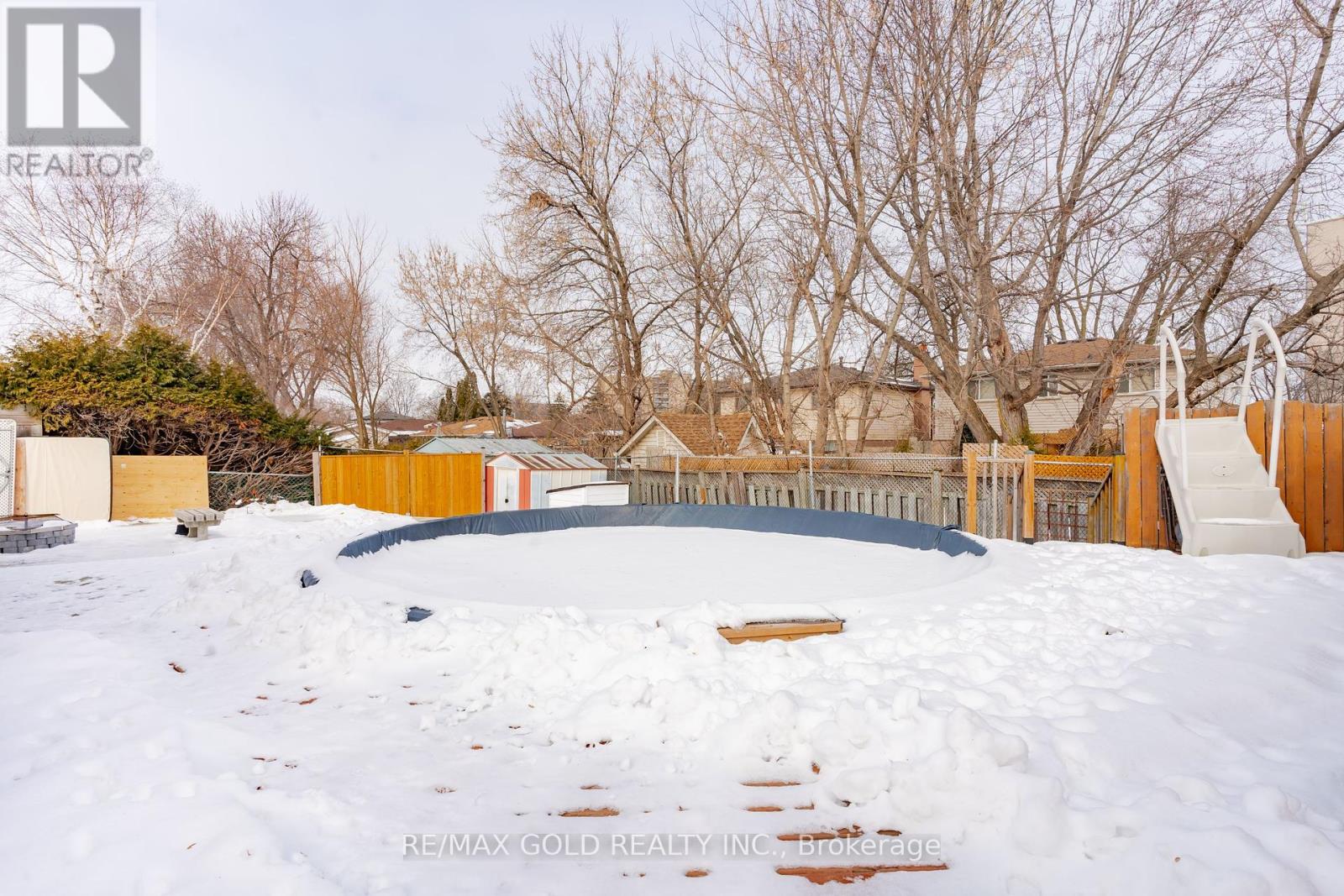 15 Castlemore Drive, Brampton, Ontario  L6W 2V9 - Photo 37 - W12139363