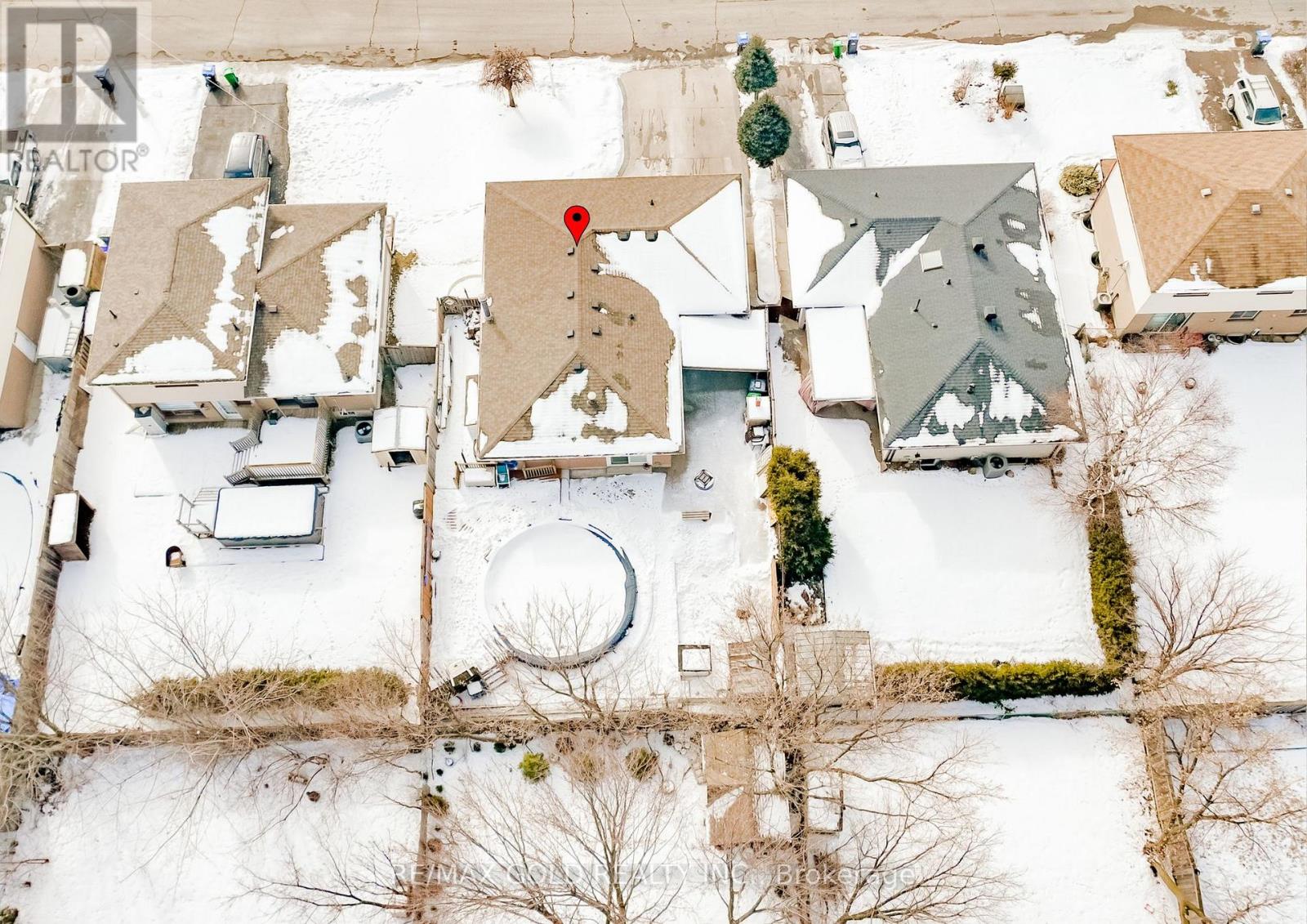 15 Castlemore Drive, Brampton, Ontario  L6W 2V9 - Photo 40 - W12139363