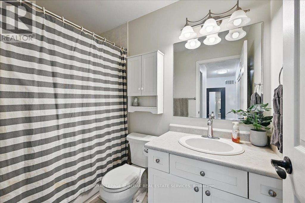 2536 Bracken Drive, Oakville (Wm Westmount), Ontario  L6M 4R7 - Photo 22 - W12139382