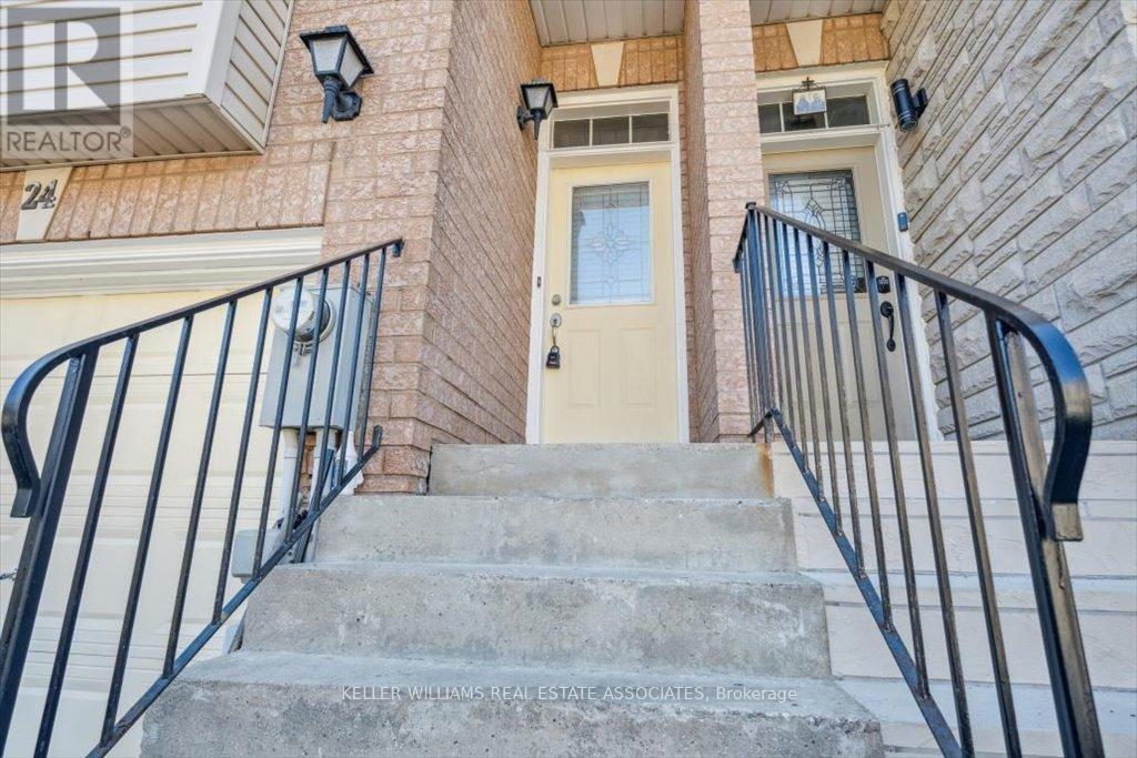 Property at M24 - 24 MOUNT DENNIS DRIVE image 3