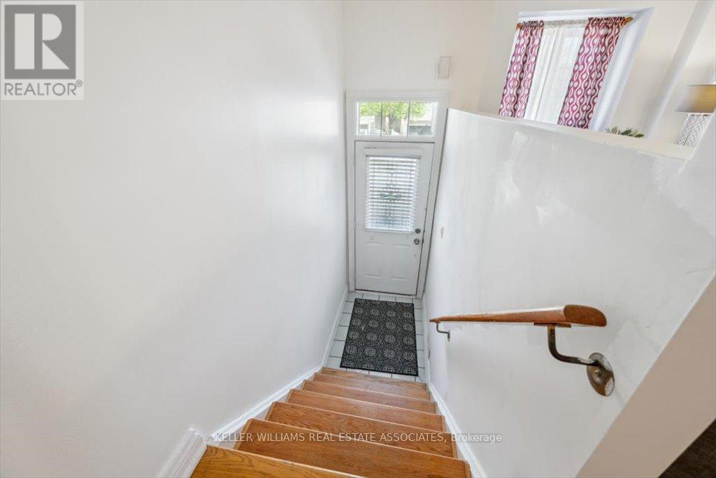 Property at M24 - 24 MOUNT DENNIS DRIVE image 4