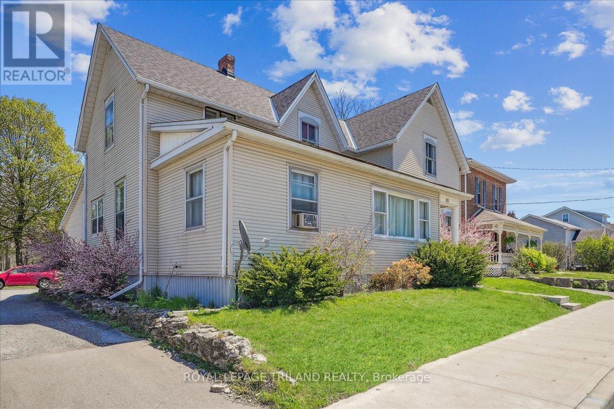 Property at 85 KENT STREET N image 3