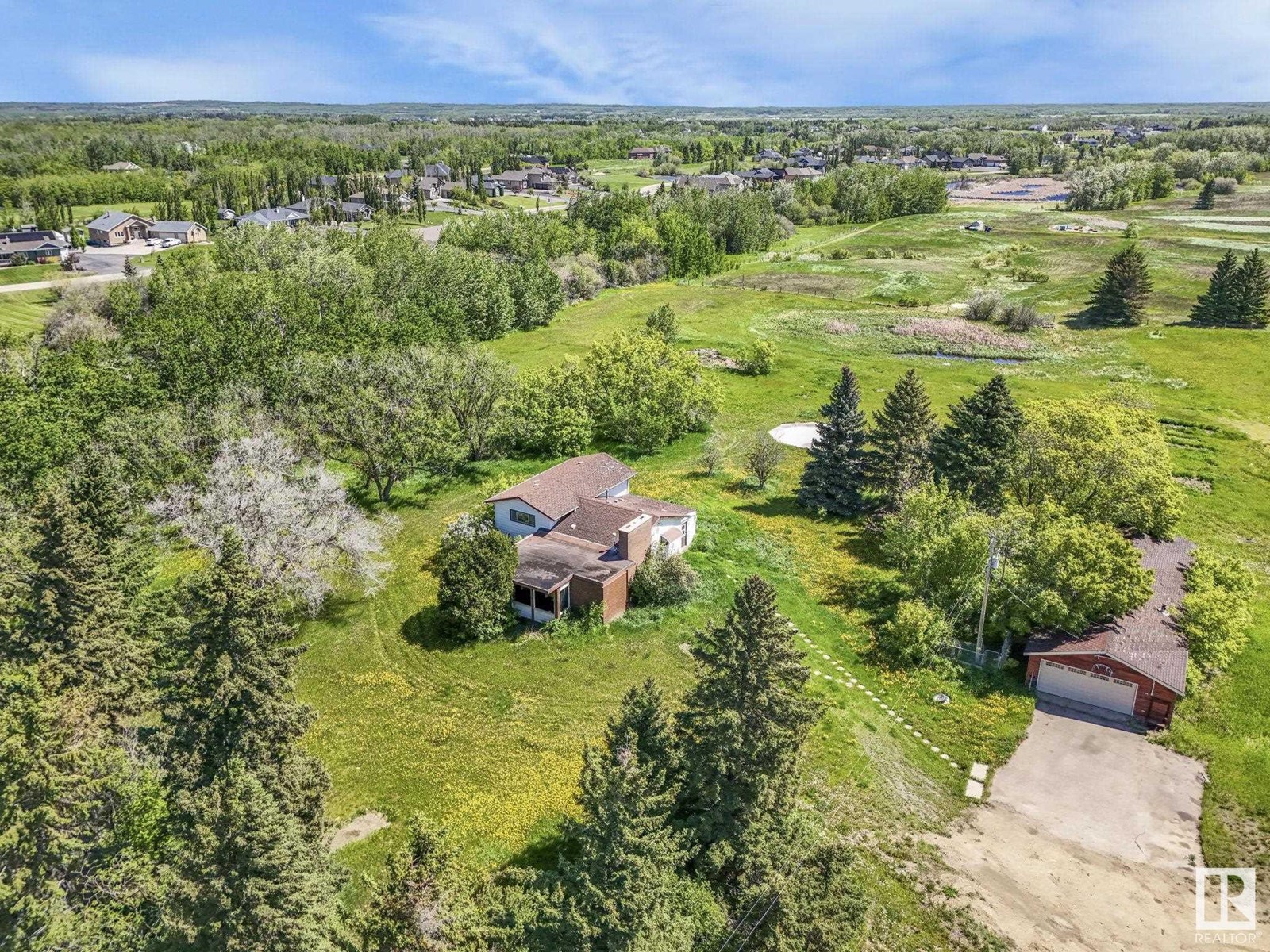 Property at 53003 RGE ROAD 223 image 1