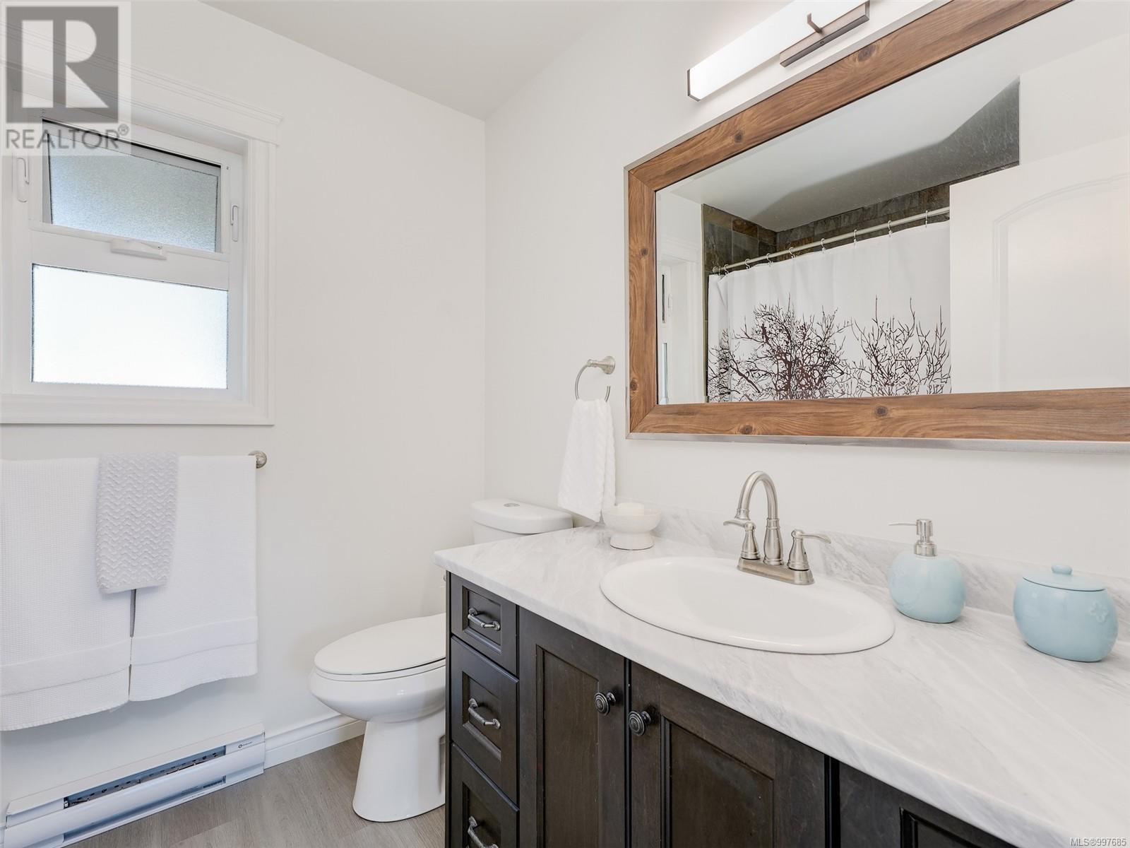 896 Dellwood Rd, Esquimalt, British Columbia  V9A 6P1 - Photo 22 - 997685