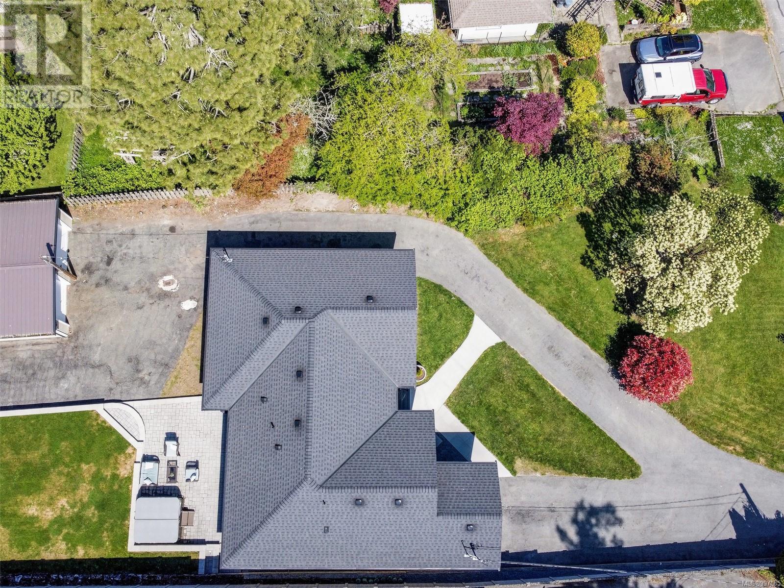 Property at 896 Dellwood Rd image 3