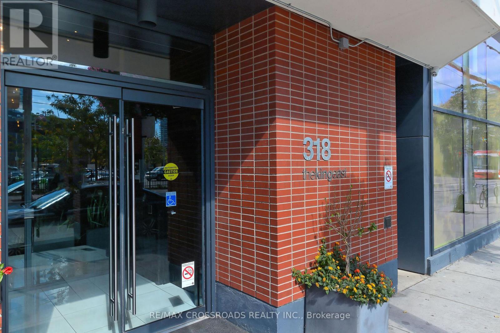 Property at 1310 - 318 KING STREET E image 3