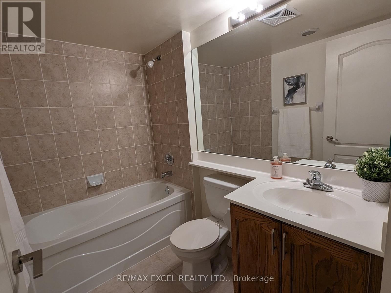 403 - 60 Town Centre Court, Toronto, Ontario  M1P 0B1 - Photo 12 - E12139437