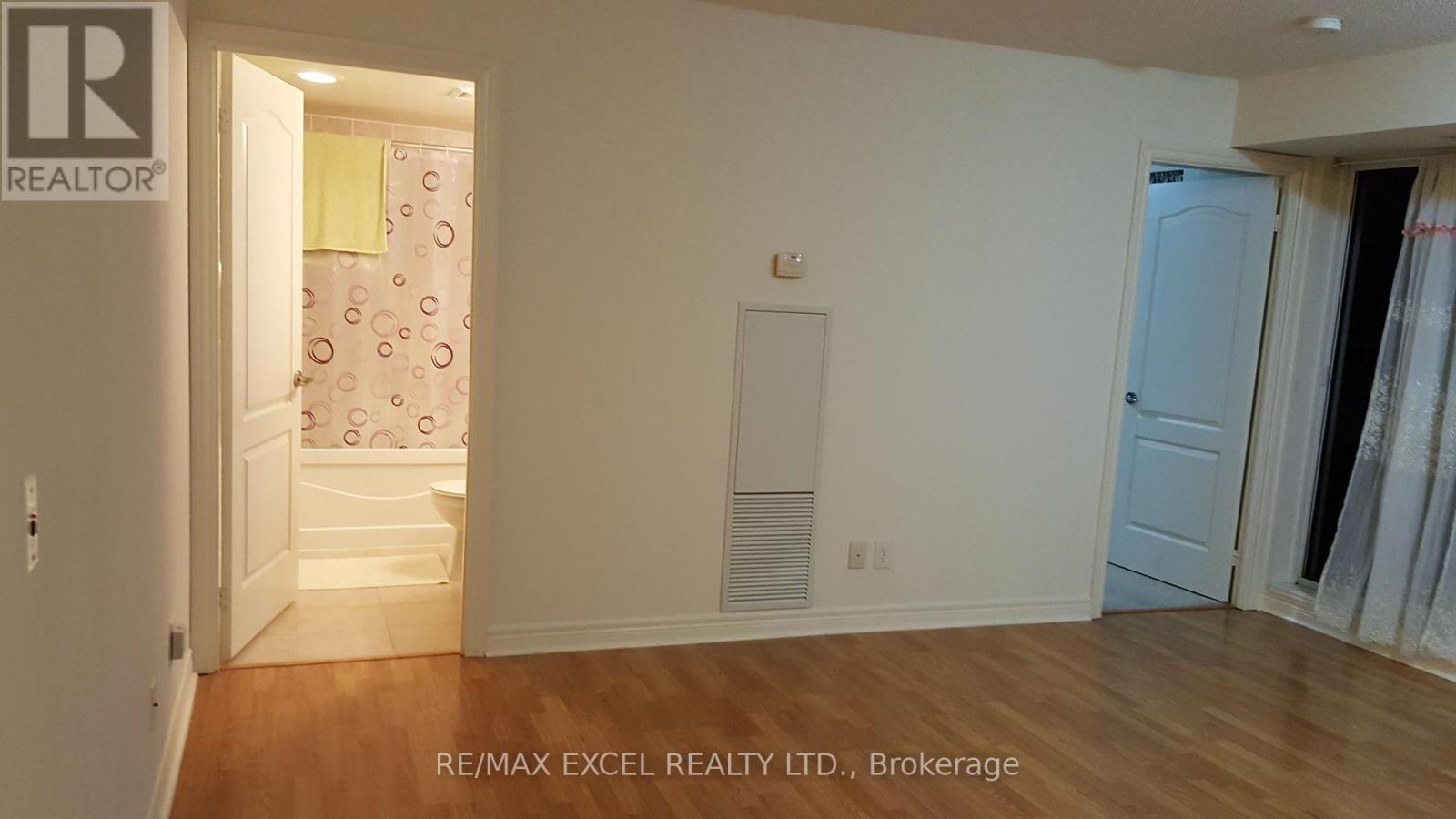 403 - 60 Town Centre Court, Toronto, Ontario  M1P 0B1 - Photo 14 - E12139437