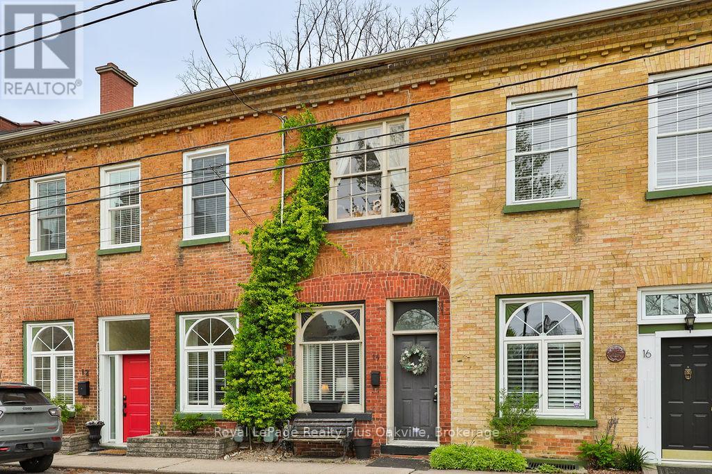 Property at 14 HATT STREET image 1