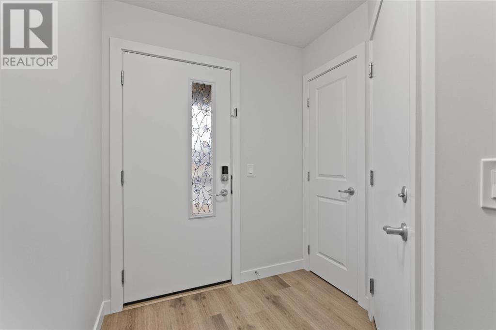 Property at 280 Evanscrest Way NW image 4