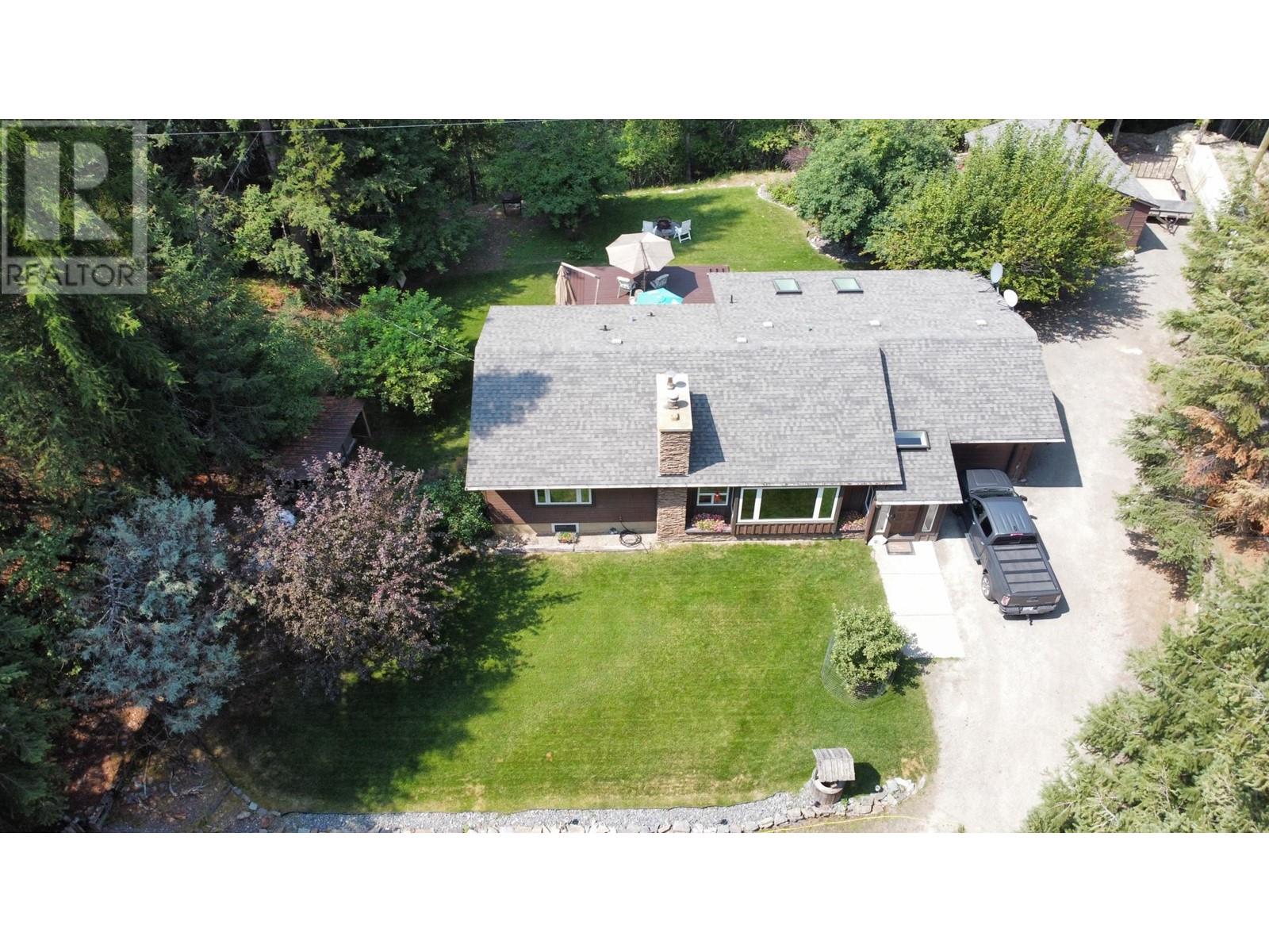 7567 Green Bay Road, Moyie, British Columbia  V1C 6X4 - Photo 5 - 10347262