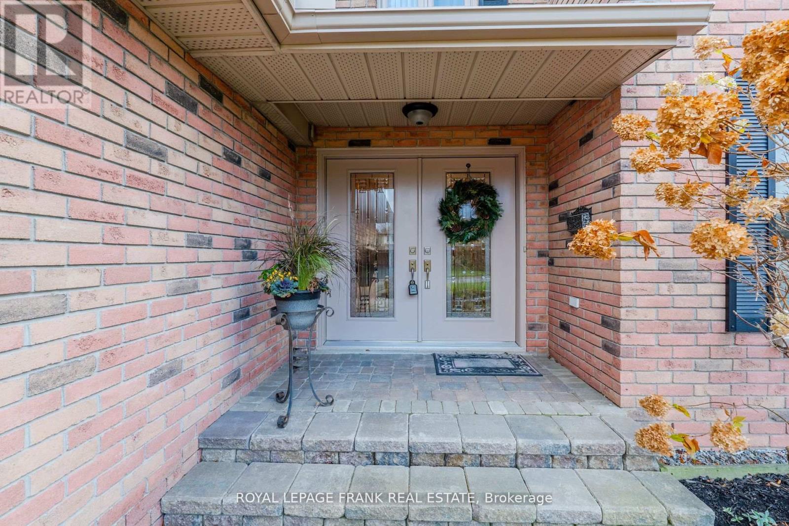 Property at 1 DUNSFORD COURT image 3
