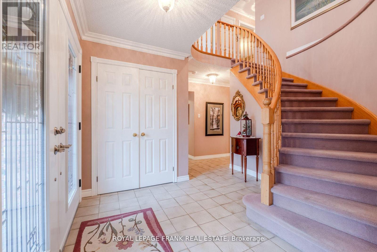 Property at 1 DUNSFORD COURT image 4