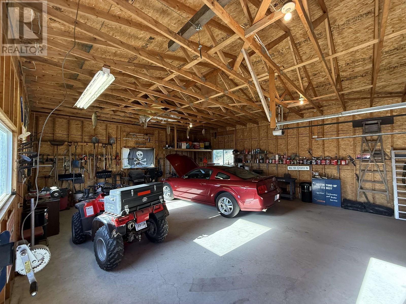 5549 Backvalley Road, 100 Mile House, British Columbia  V0K 2Z0 - Photo 24 - R3000144