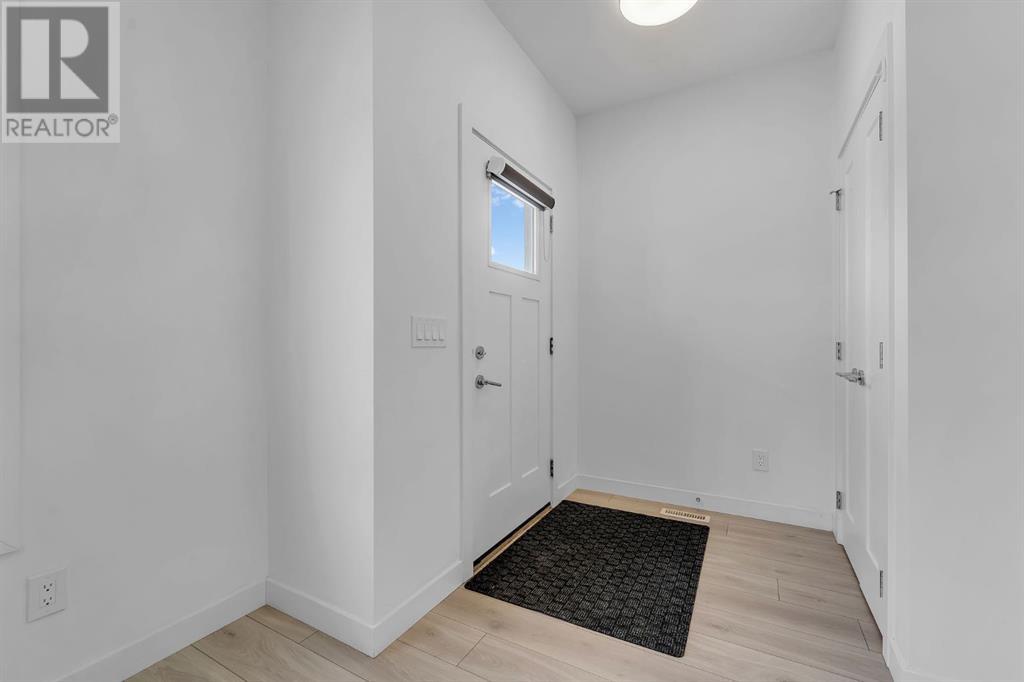 131 Chelsea Road, Chestermere, Alberta  T1X 1Z4 - Photo 3 - A2210424