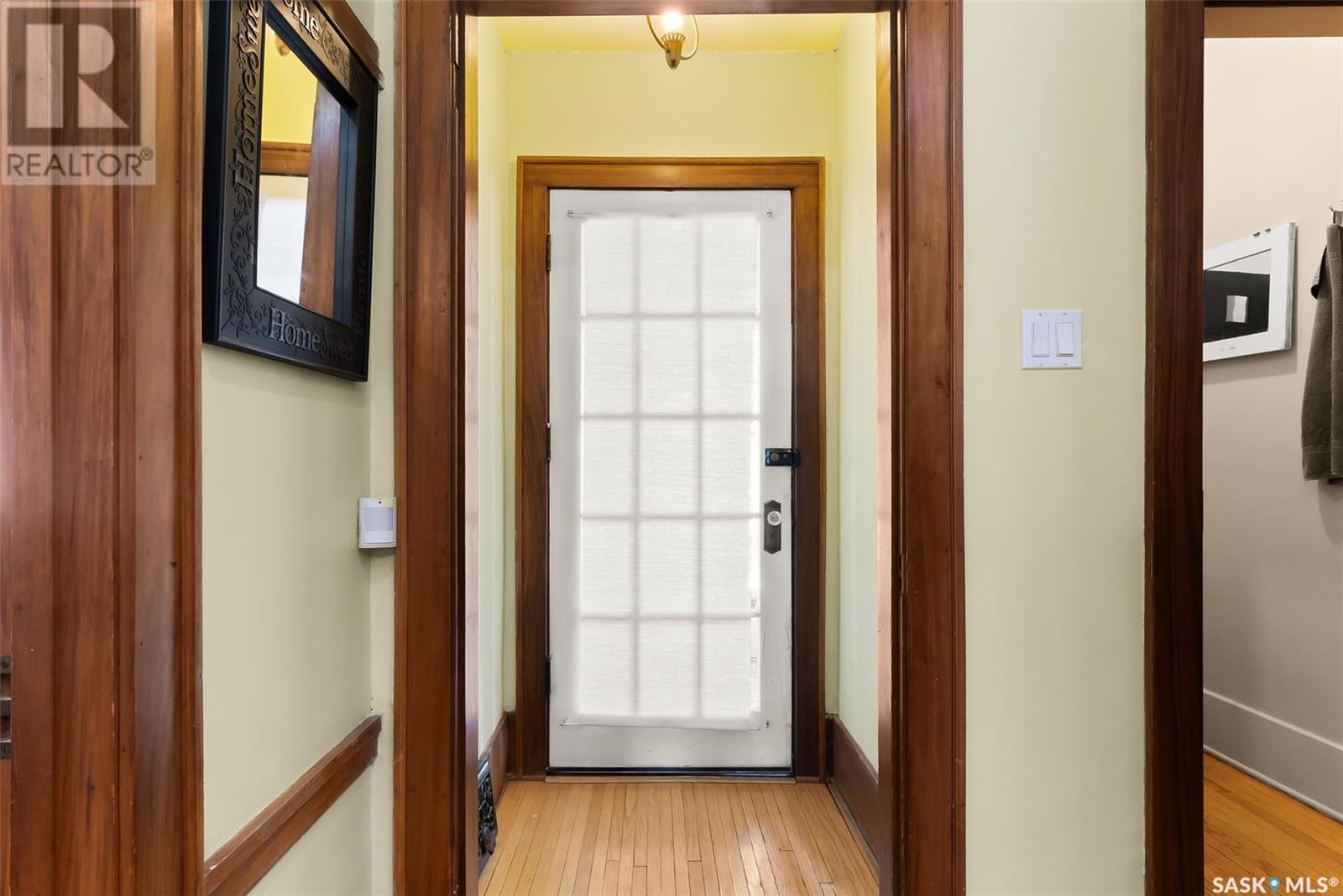 Property at 3335 Victoria AVENUE image 3