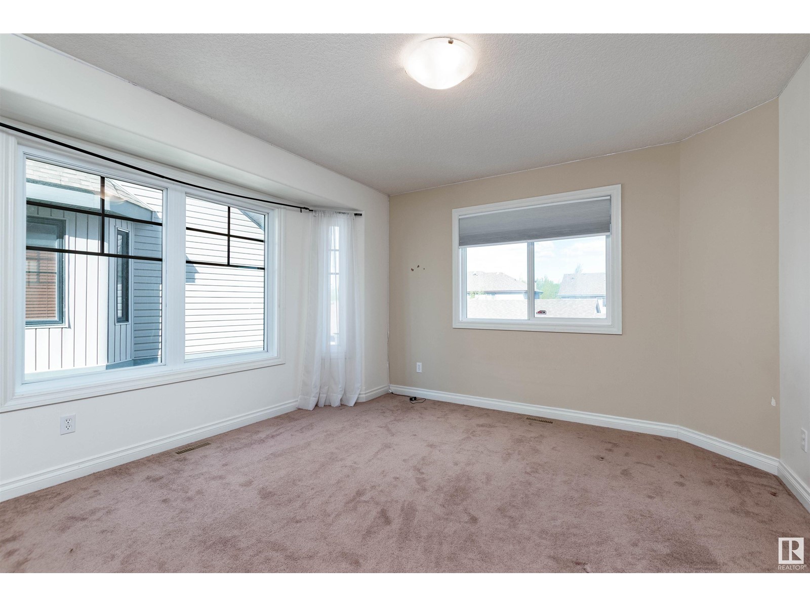 4951 Terwillegar Cm Nw, Edmonton, Alberta  T6R 0G5 - Photo 13 - E4435785