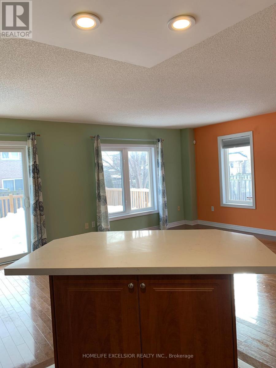 27 Willow Trail Road, Markham, Ontario  L6E 2C6 - Photo 12 - N12139486
