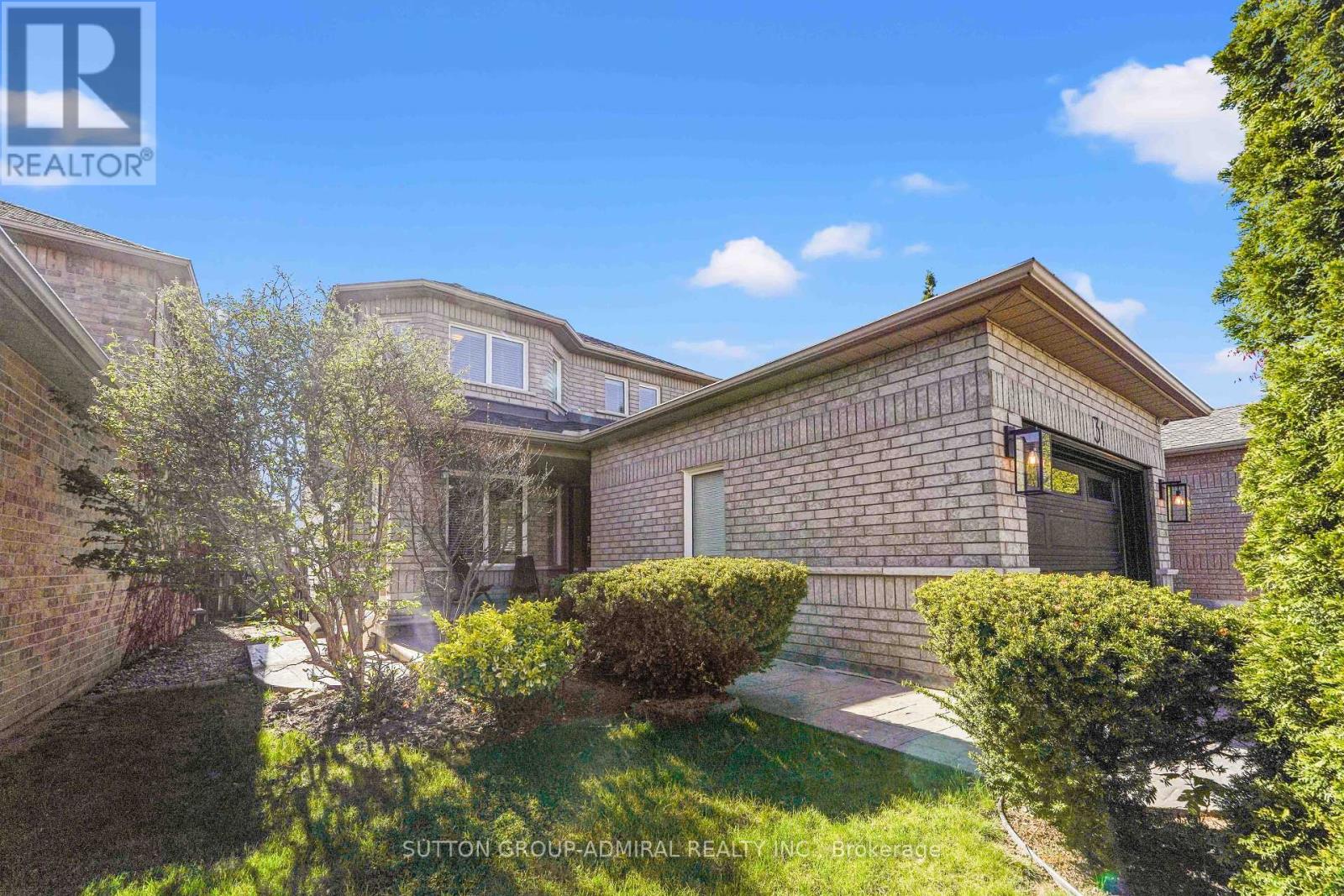 Property at 31 PANORAMA CRESCENT image 3