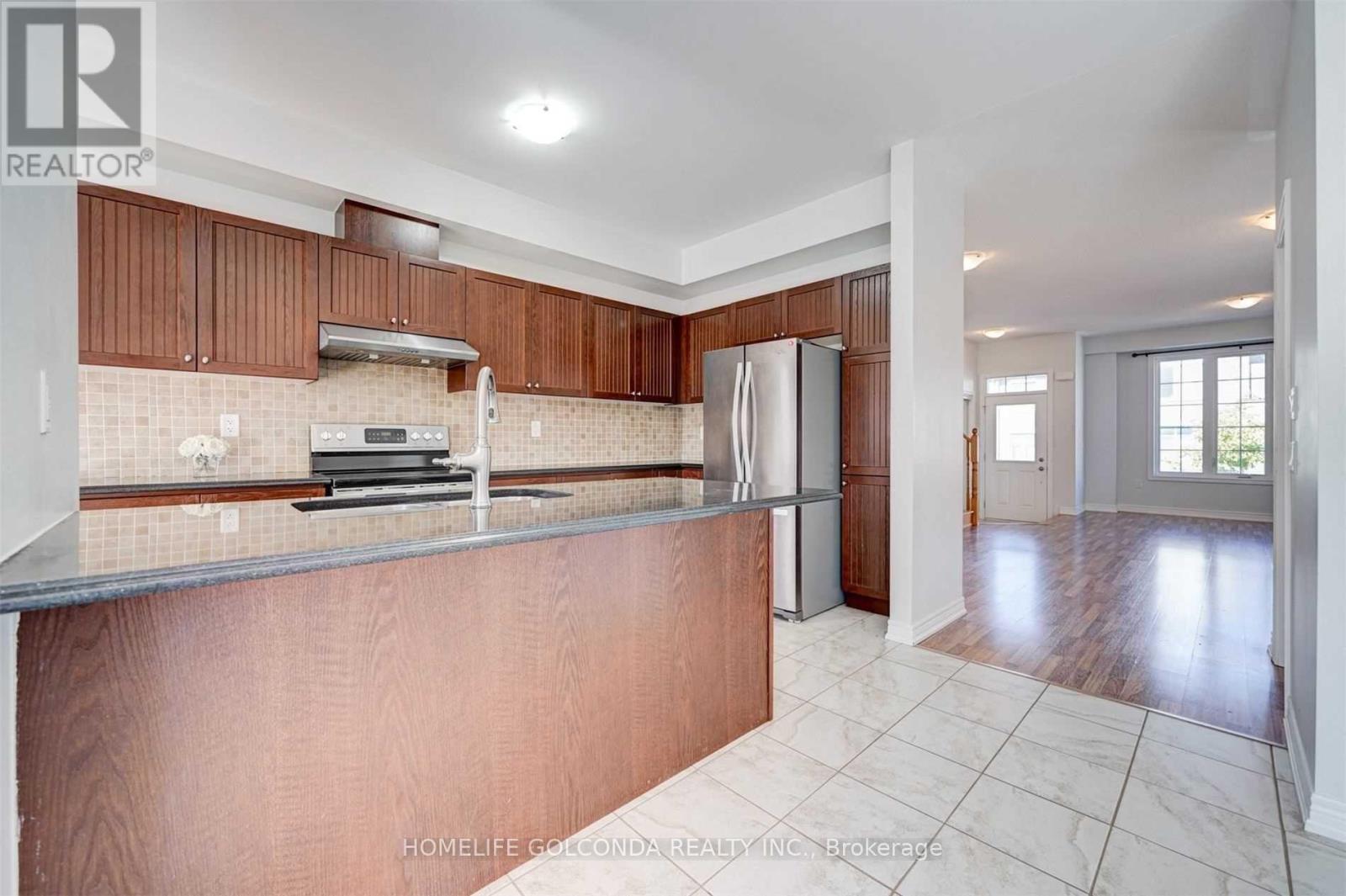 15 Tilbury Gate, Markham (Cornell), Ontario  L6B 1J1 - Photo 13 - N12139523