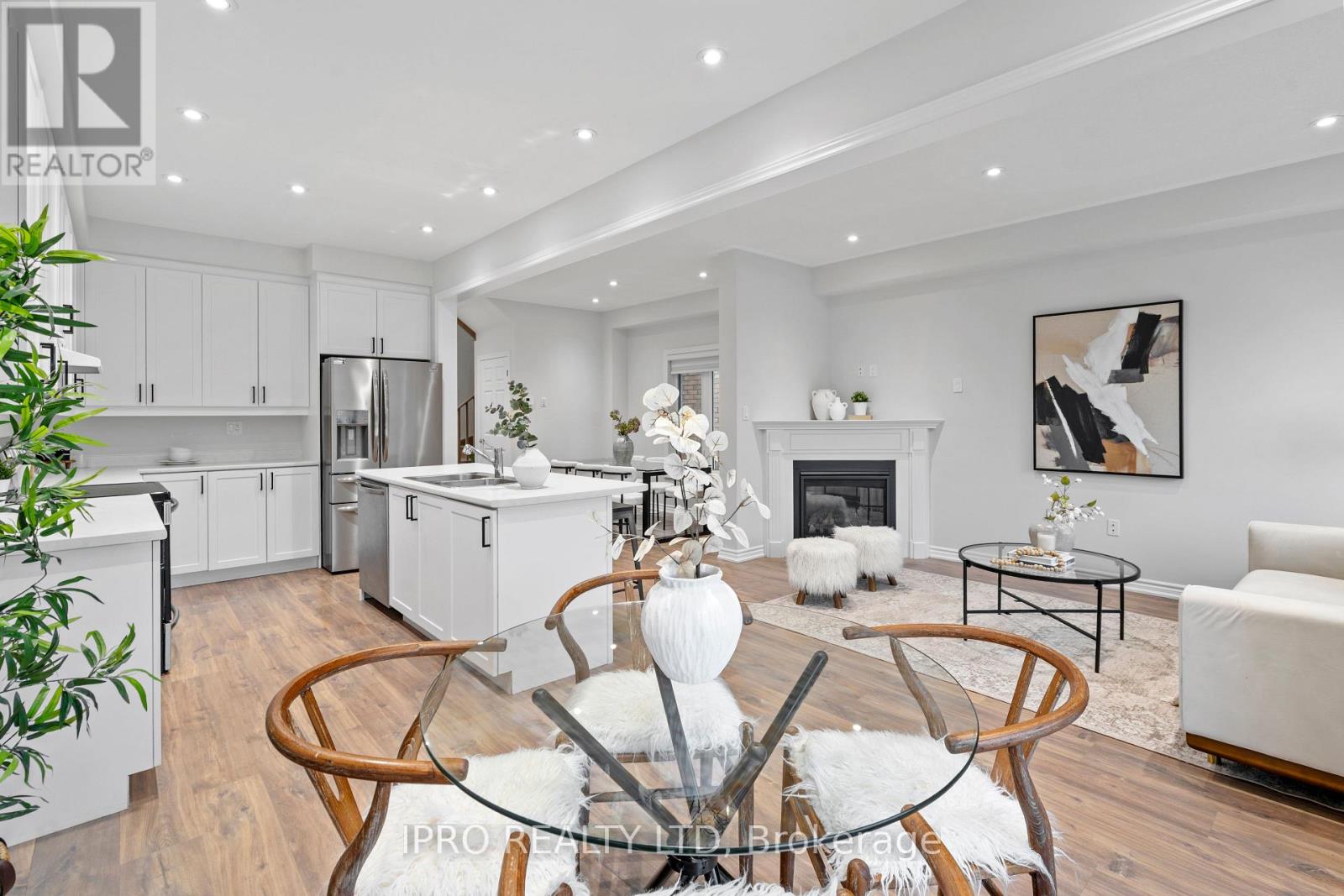 Property at 310 STEWART STREET image 2