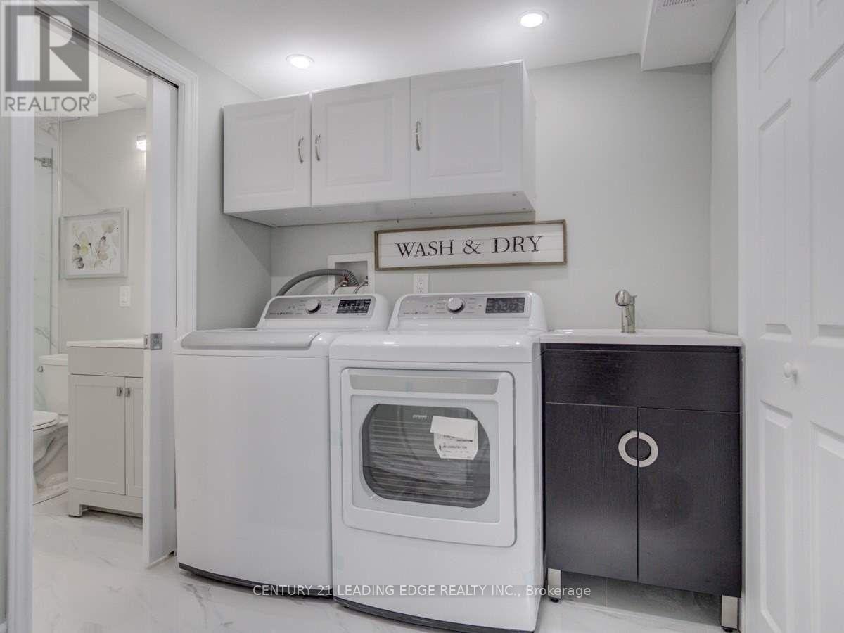 2853 Monticello Mews, Mississauga (Meadowvale), Ontario  L5N 4A2 - Photo 37 - W12139504