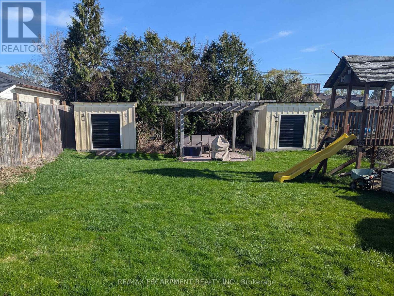 35 Marcia Avenue, Toronto, Ontario  M6B 2Y6 - Photo 19 - W12139510