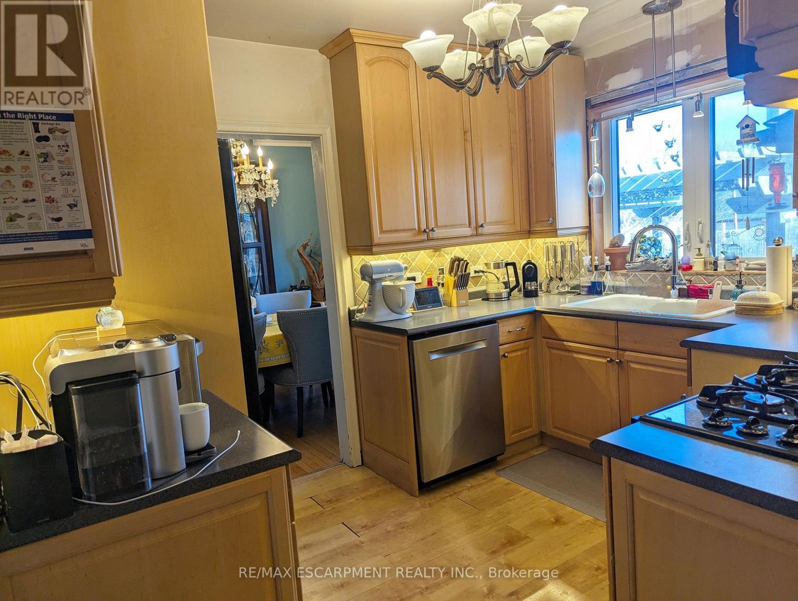35 Marcia Avenue, Toronto, Ontario  M6B 2Y6 - Photo 7 - W12139510